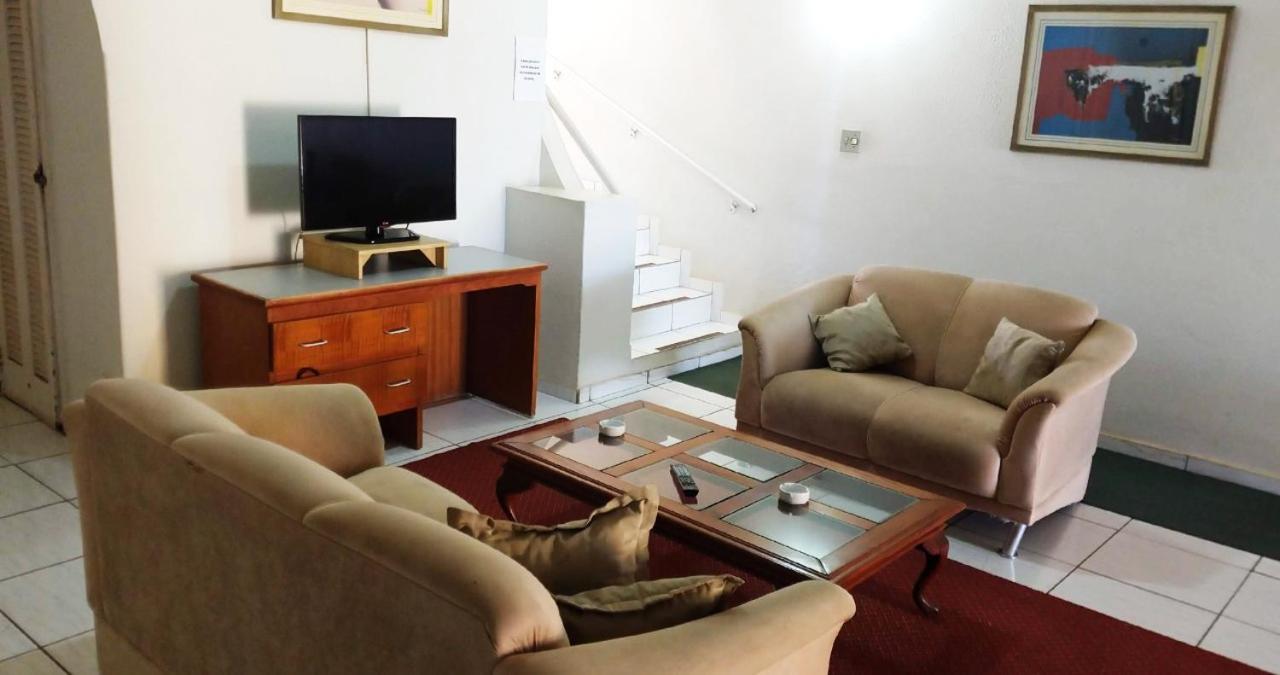 Hotel Sao Paulo Inn Santa Rita do Passa Quatro Kültér fotó